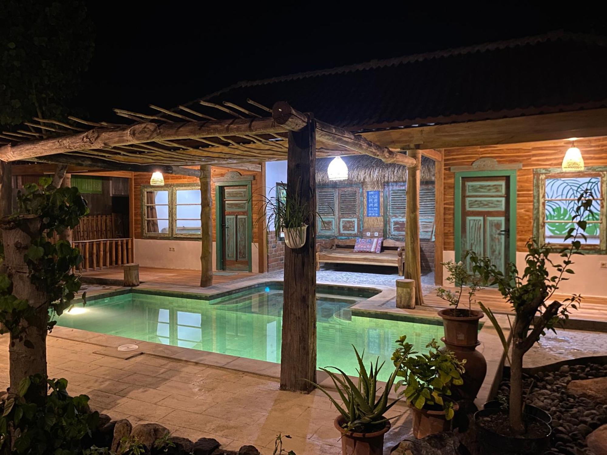 Villa La Vida ギリ・トラワンガン エクステリア 写真