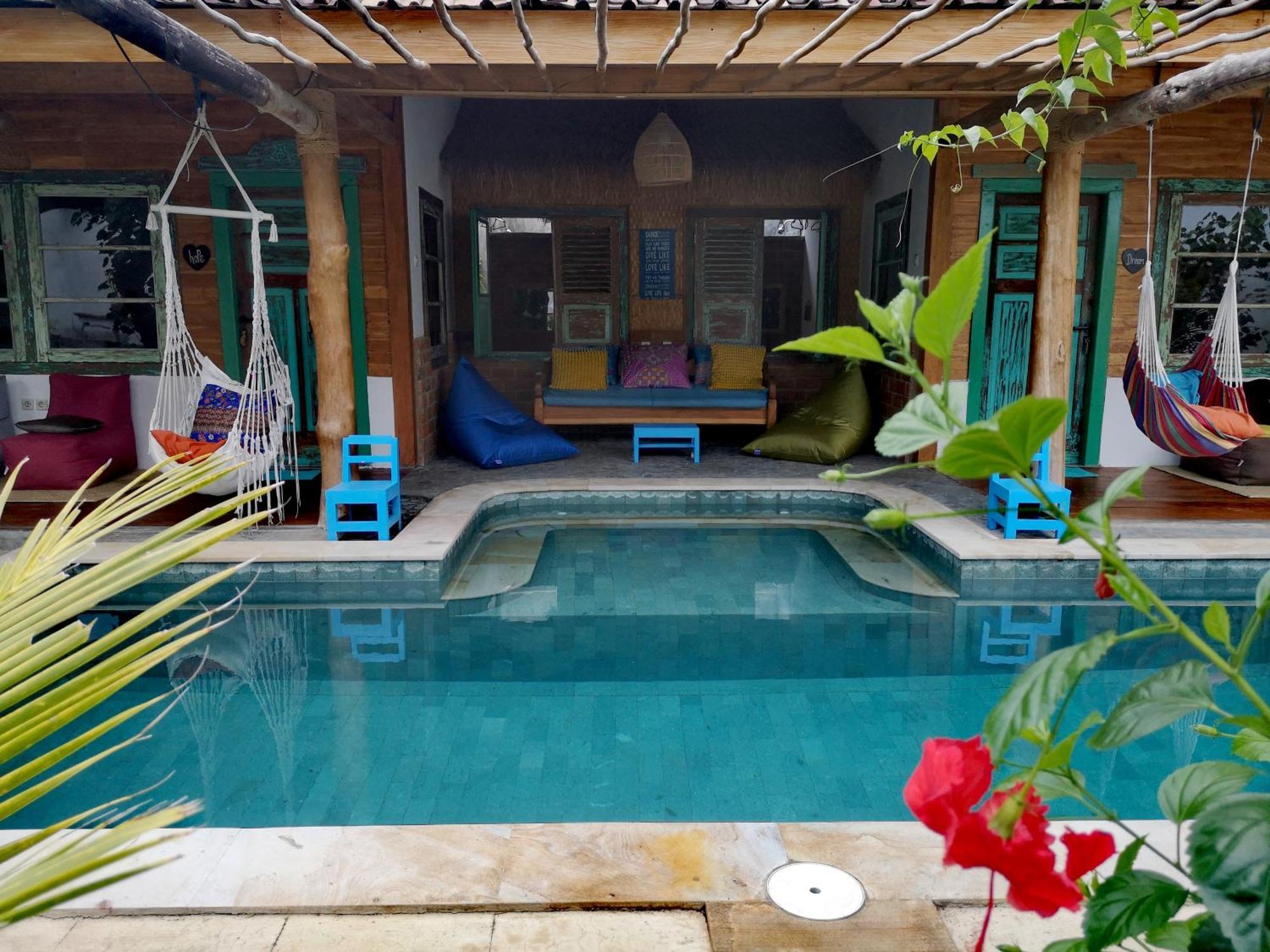 Villa La Vida ギリ・トラワンガン エクステリア 写真