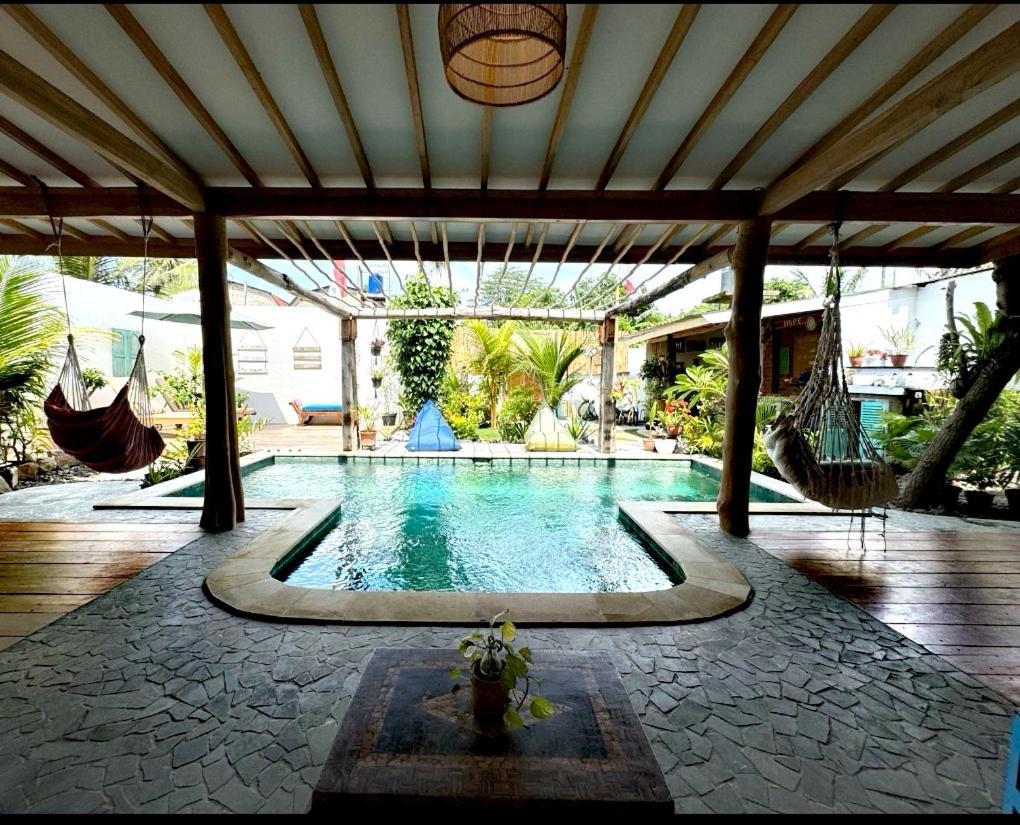 Villa La Vida ギリ・トラワンガン エクステリア 写真
