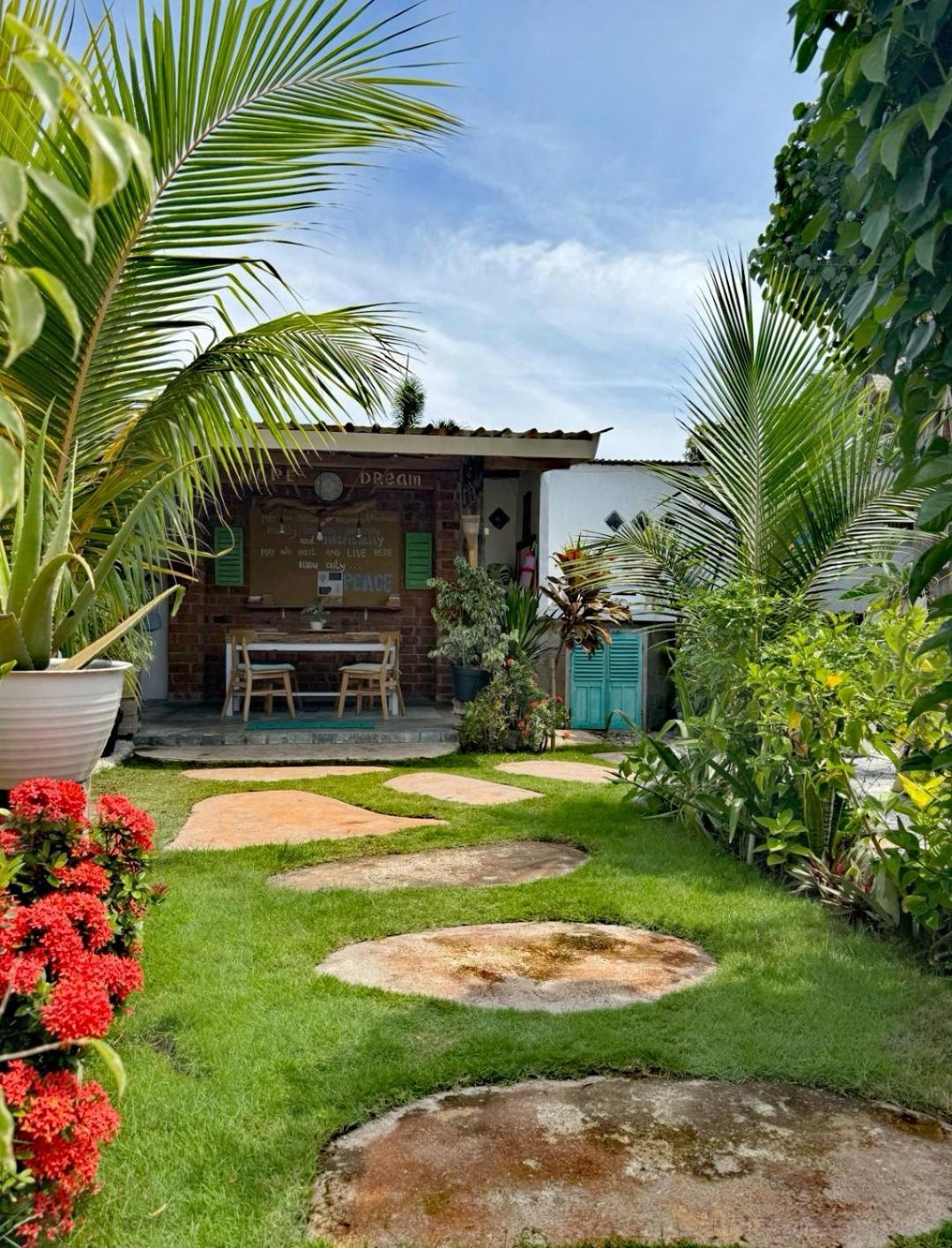 Villa La Vida ギリ・トラワンガン エクステリア 写真